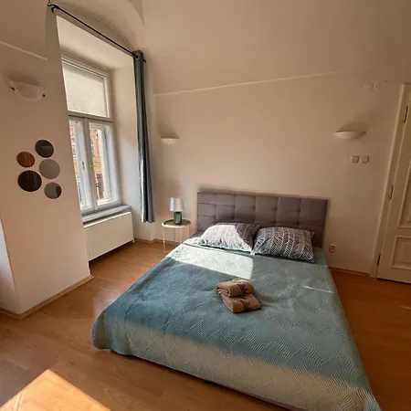 Novacik V Kosiciach Pri Katedrale Apartamento *