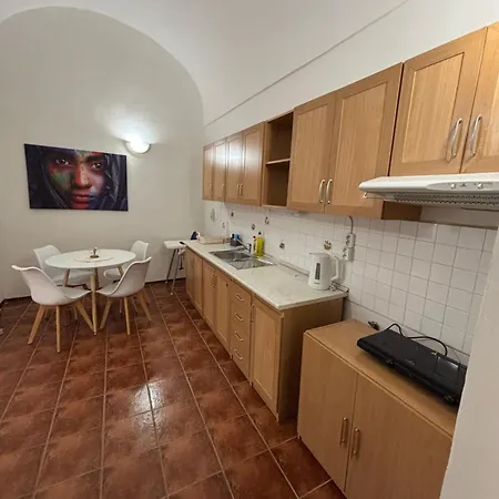 Dh Duomo Viii Family Apartamento Košice