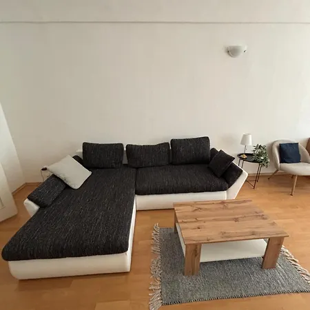 Dh Duomo Viii Family Apartment
